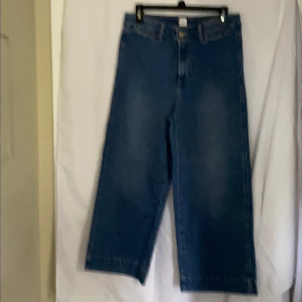 Women’s Gap High Rise wide leg cropped jeans